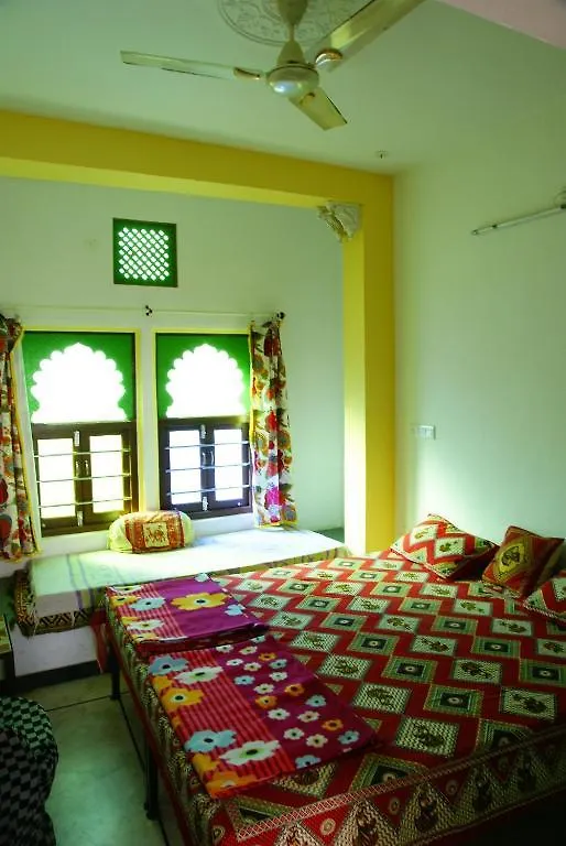 Udai Haveli Guest House Udaipur 2*,