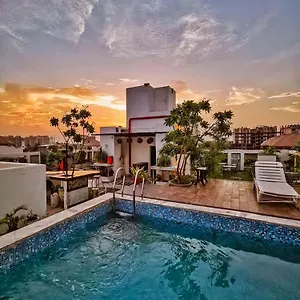 Hotel Sahib'S Lighthouse - With Buffet Breakfast Inde